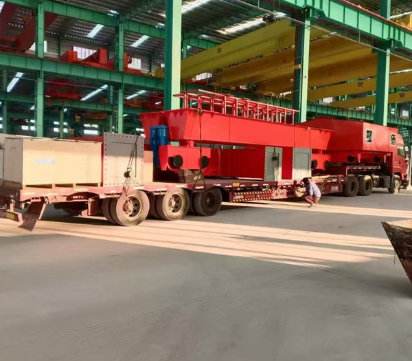 單梁起重機發貨現場